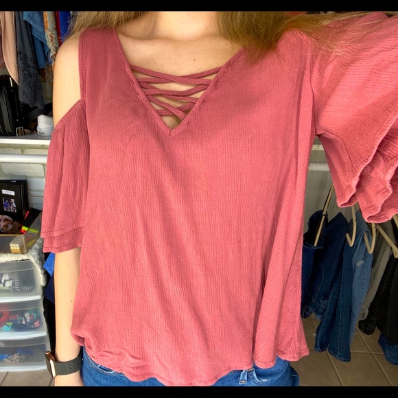 Off-shoulder top - Picture 1 of 3